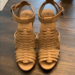 Tan sandal with block heel